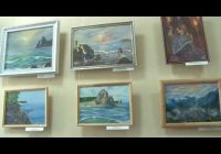 Выставка ангарчанки Александры Анисимовой открылась в зале Музея минералов