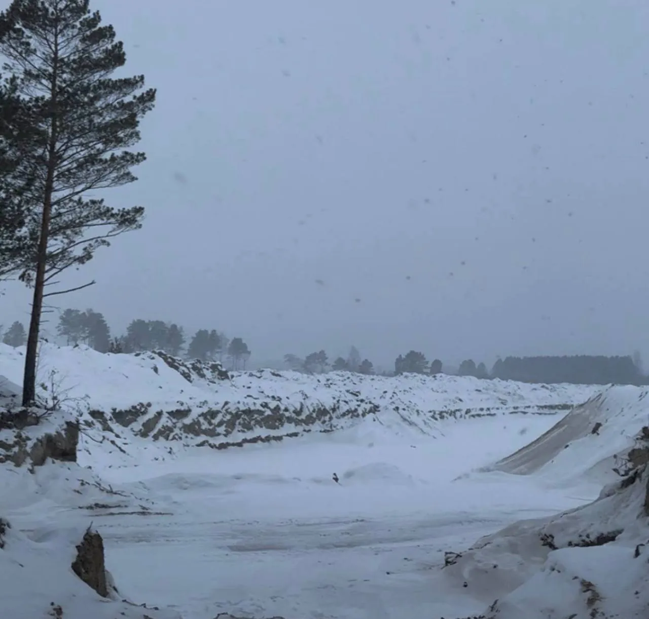✅✅✅✅✅✅В Иркутской области природоохранной прокуратурой в ходе мониторинга средств массовой информации установлены факты незаконной разработки карьеров для добычи песчано-гравийной смеси на территории г. Ангарск