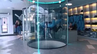 Парить в воздухе и испытать чувство невесомости теперь стало возможно благодаря аэродинамическим комплексам.