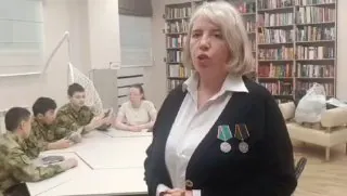 Продукты для быстрого приготовления горячей пищи передали для бойцов, находящихся в зоне проведения СВО, кадеты профильного класса в рамках акции «Добрые дела с Росгвардией».