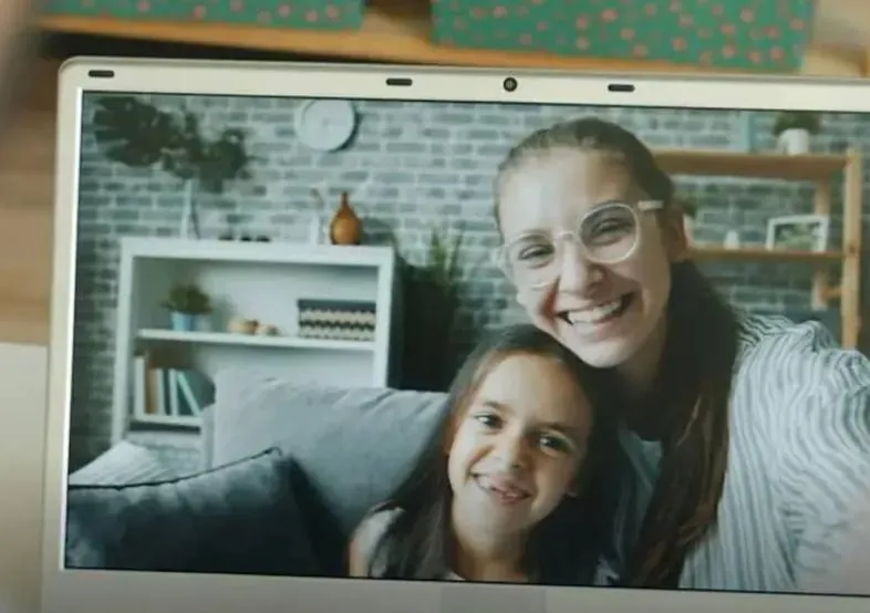 Блогеров хотят обязать публиковать патриотическую рекламу