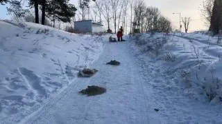 Небезопасных для катания горок меньше не становится.