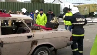 Золото первого этапа соревнований по проведению аварийно-спасательных работ завоевали представители десятой пожарно-спасательной части Ангарска.