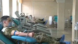 В Ангарске военнослужащие Росгвардии приняли участие в акции по сдаче крови.