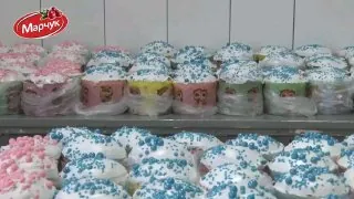 В Ангарске в кондитерском цехе «Марчук» уже идёт подготовка к Пасхе.