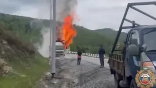 На трассе в Слюдянском районе произошло возгорание грузовика во время движения.