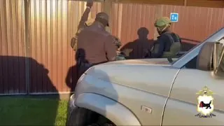 Сотрудника крупного предприятия задержали правоохранители при силовой поддержке бойцов и офицеров ангарского ОМОНа.